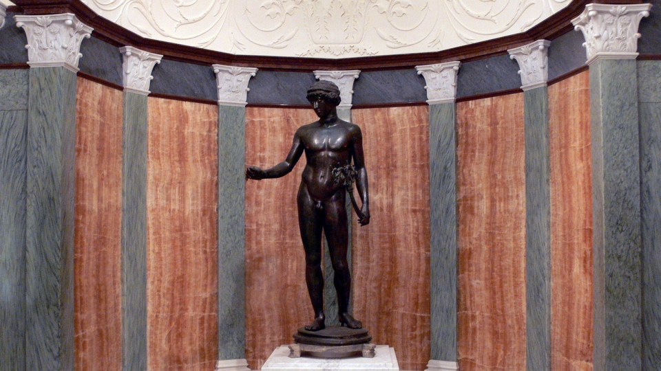 Museo Archeologico Napoli interno